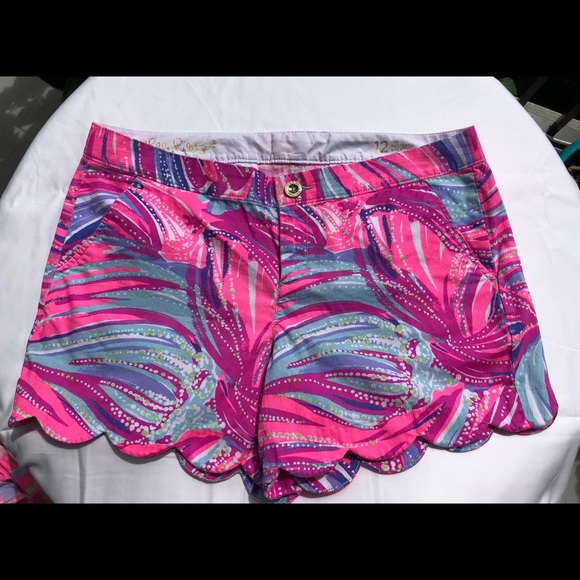 Lilly Pulitzer Pants - EUC Lilly Pulitzer Buttercup shorts.